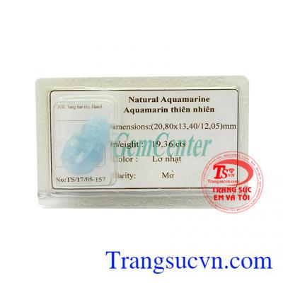 Aquamarine ép vỉ tỳ hưu, Người Latin cổ đại tin rằng Aquamarine là viên đá của thần biển, những ngư dân khi ra khơi đánh cá thường mang bên mình trang sức được làm từ loại đá này để được bình yên trước những con sóng dữ