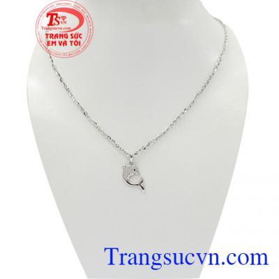 Bộ dây cá heo vàng trắng là món quà ý nghĩa dành tặng bạn gái