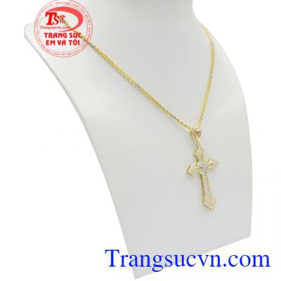 Bộ dây chuyền thánh giá đẹp tôn lên sự sang trọng cho người đeo
