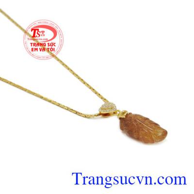 Bộ mặt dây lá thạch anh tóc thiên nhiên có giấy kiểm định uy tín.