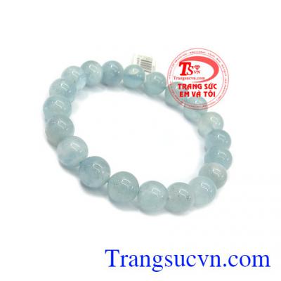 Đá Aquamarine sở hữu một nguồn năng lượng tinh khiết, hội tụ tinh hoa đất trời