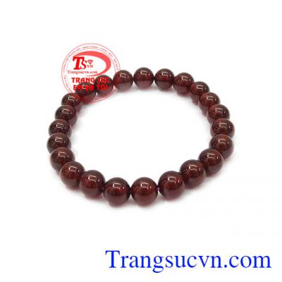 Chuỗi Garnet 8 ly không chỉ làm đồ trang sức đeo mà còn giúp đem lại may mắn về sức khỏe và phong thủy cho gia chủ,Chuỗi tay Garnet 8 ly