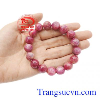 Theo phong thủy, Ruby thích hợp cho những người mệnh Hỏa,Chuỗi tay Ruby 12 ly