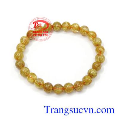 Chuỗi tay thạch anh tóc 7 ly không chỉ mà món trang sức mà còn mang lại may mắn về phòng thủy cho gia chủ.