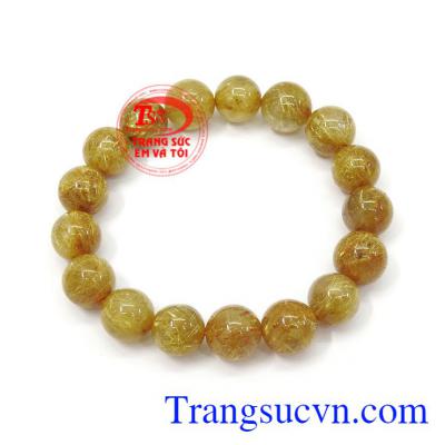 Chuỗi tay thạch anh tóc phong thủy là quà tặng ý nghĩa dành cho người thân, bạn bè.