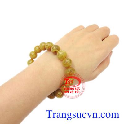 Chuỗi tay thạch anh tóc phong thủy may mắn.