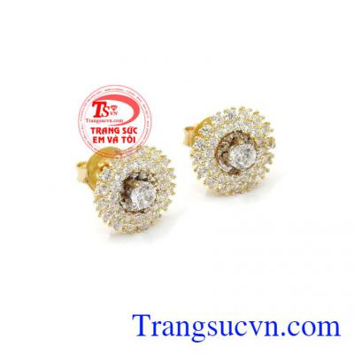 Phái đẹp là để yêu thương hãy dành những món quà ý nghĩa dành tặng những người phụ nữ mà bạn yêu thương,Hoa tai vàng mặt trời