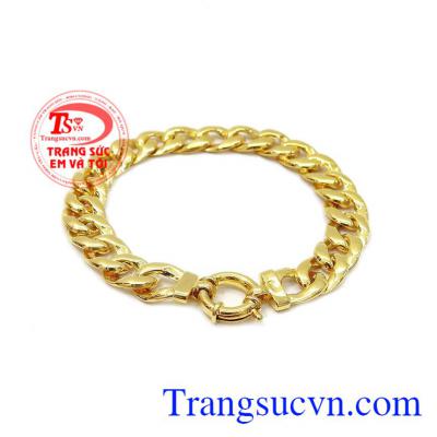 Lắc tay nam vàng tây thích hợp với nhiều kiểu trang phục. Sản phẩm bảo hành uy tín, giao hàng toàn quốc. Lắc vàng nam giá rẻ.