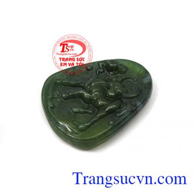 Mặt canxedon khắc hình trâu dũng mãnh cho người tuổi sửu, mặt dây chuyền canxedon đẹp, hình con giáp
