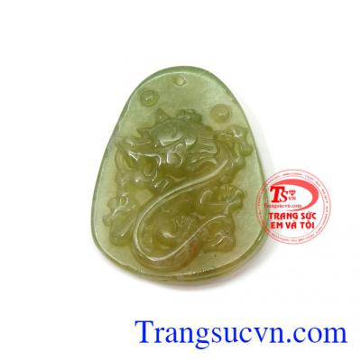 Mặt canxedon tuổi Thìn là mặt dây chuyền canxedon khắc hình rồng nổi dành cho người tuổi Thìn