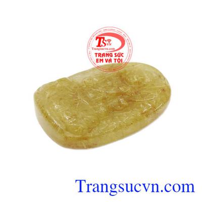 Phật này chính là thần hộ mệnh cho người tuổi dậu luôn gặp may mắn và phát tài. Mặt phật tuổi dậu thạch anh tóc vàng