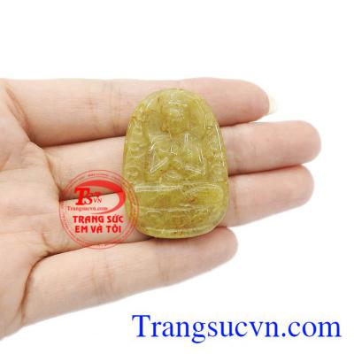 Người dùng mặt phật này sẽ luôn gặp may mắn trong con đường sự nghiệp. Mặt phật tuổi mùi - thân thạch anh tóc vàng.