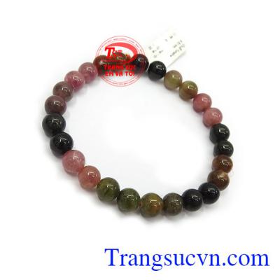 Món quà Vòng tay hộ mệnh phù hợp nhiều phong cách và lứa tuổi, là lá bùa hộ mệnh cho người đeo