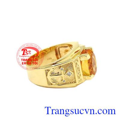 Sự kết hợp hoàn hảo mang đến sự sang trọng và lịch lãm. Nhẫn nam thạch anh vàng hoài bão