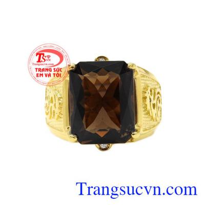 Nhẫn nam vàng thạch anh khói đẹp đem lại vẻ sang trọng, đẳng cấp cho người đeo.
