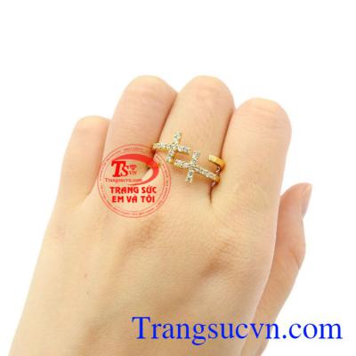 Nhẫn nữ thánh giá đẹp chất lượng.
