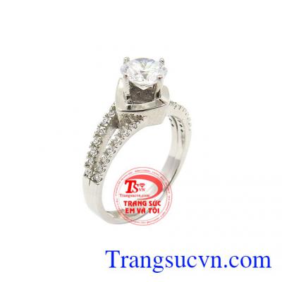 Nhẫn nữ vàng trắng may mắn là sản phẩm được nhập khẩu từ Hàn Quốc, vàng 10k đẹp tinh tế