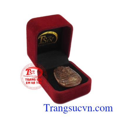 Mặt phật Hư không tạng bồ tát mang đến sự bình an, may mắn và thịnh vượng cho người dùng. Phật bản mệnh tuổi sửu-dần thạch anh tóc