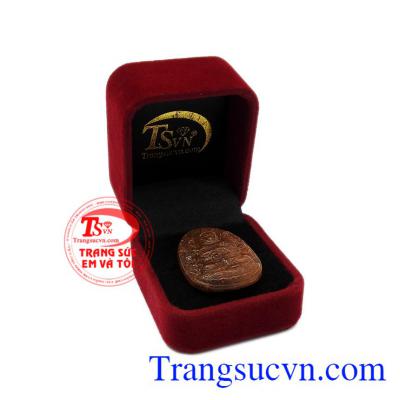 Người dùng mặt này sẽ luôn được bình an và may mắn. Phật bản mệnh tuổi tý thạch anh tóc