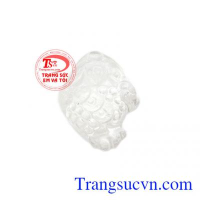 Cóc ngậm tiền là một trong những vật phẩm phong thủy đem lại cả vận may lẫn tiền tài cho gia chủ,Thiềm thừ thạch anh trắng đẹp
