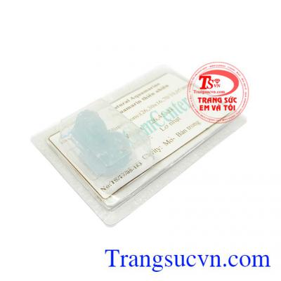 Aquamarine bảo vệ cho chủ của mình tránh khỏi nguy hiểm và sự lường gạt, củng cố tâm hồn và đem lại lương tri