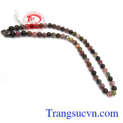 Vòng tourmaline đeo cổ là món quà tuyệt vời cho người yêu thương