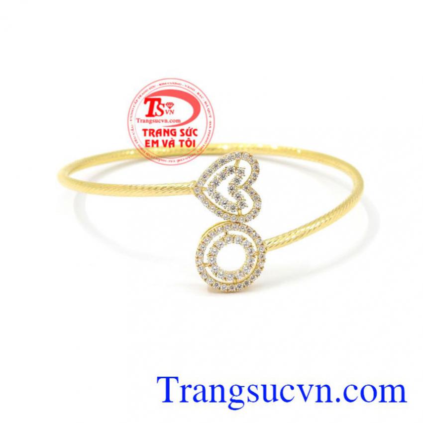 Vòng tay nữ yêu kiều