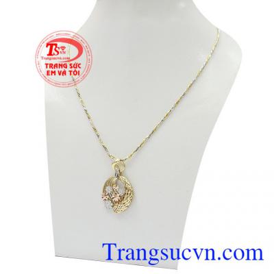 Bộ nằm trong top các sản phẩm được rất nhiều khách hàng của Trang sức Em và Tôi ưa thích và lựa chọn,Bộ dây vàng nữ đẹp 18k