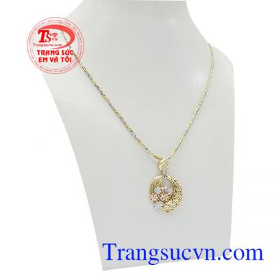 Bộ dây vàng nữ đẹp 18k với thiết kế cầu kỳ đều hướng đến sự khác biệt và nét duyên cho phái đẹp,Bộ dây vàng nữ đẹp 18k