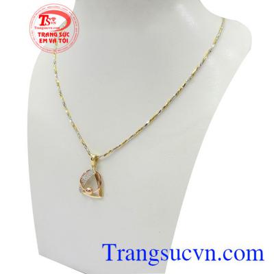 Bộ dây vàng nữ quý phái là dòng sản phẩm rất được phái đẹp ưa chuộng