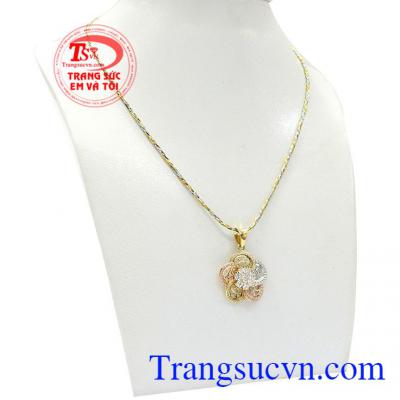 Trang sức Em và Tôi nhận đặt thiết kế các sản phẩm trang sức theo yêu cầu của từng khách hàng,Bộ dây vàng nữ sang trọng 18k