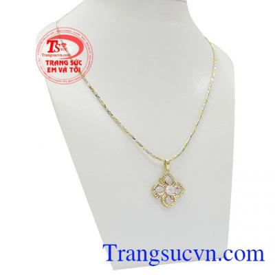 Bộ dây làm tôn lên vẻ đẹp nữ tính cho các khách hàng nữ,Bộ dây vàng nữ thanh lịch