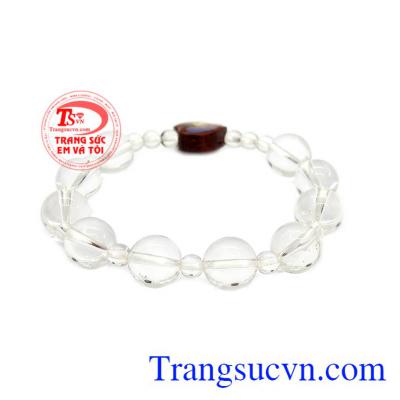 Chuỗi tay mân côi thạch anh trắng mang ý nghĩa lớn với người dùng. 