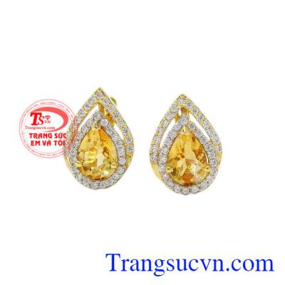 Hoa tai nữ thạch anh vàng sang trọng được thiết kế từ đá thạch anh vàng thiên nhiên.