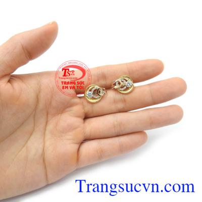 Hoa tai nữ vàng đẳng cấp thời trang là dòng sản phẩm rất được phái đẹp ưa chuộng