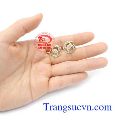 Hoa tai nữ vàng xinh xắn 18k tôn lên nét dịu dàng, sang trọng cá tính và thời trang cho phái đẹp