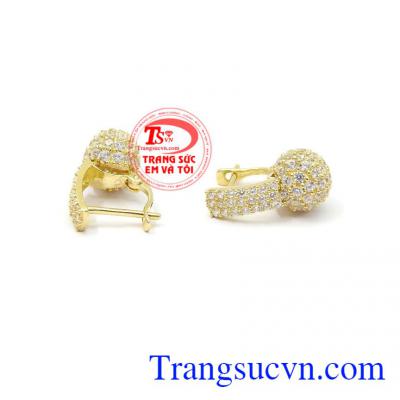 Hoa tai vàng dịu dàng được phái đẹp yêu thích và lựa chọn,Hoa tai vàng dịu dàng