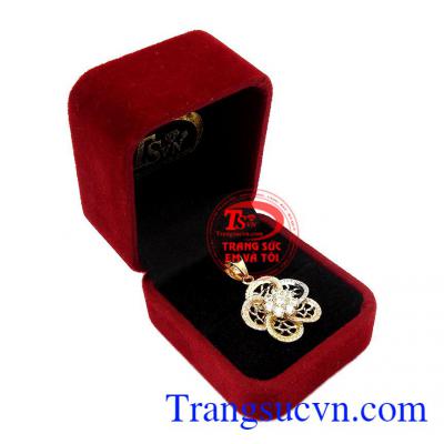 Mặt dây hoa vàng đẳng cấp