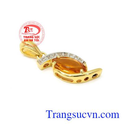 Mặt dây nữ Citrine chất lượng mang lại nét thanh lịch, quyến rũ cho phái nữ.