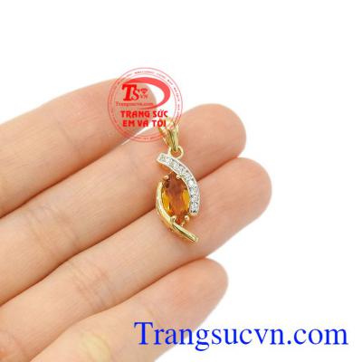 Mặt dây nữ Citrine chất lượng thanh lịch.