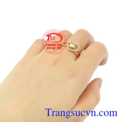 Nhẫn nữ vàng trái tim đẹp vàng 18k.
