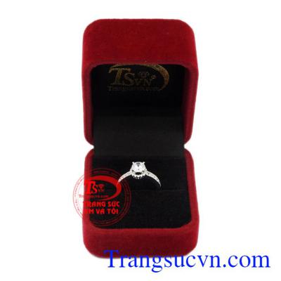 Nhẫn nữ vàng trắng độc đáo