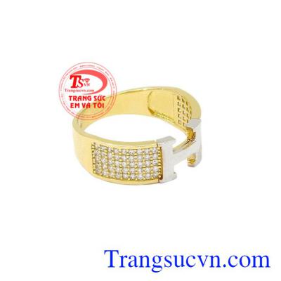 Nhẫn vàng chữ H chất lượng hợp thời trang, tinh tế.