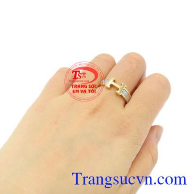 Nhẫn vàng chữ H đẹp vàng 18k xinh xắn giao hàng trên toàn quốc.