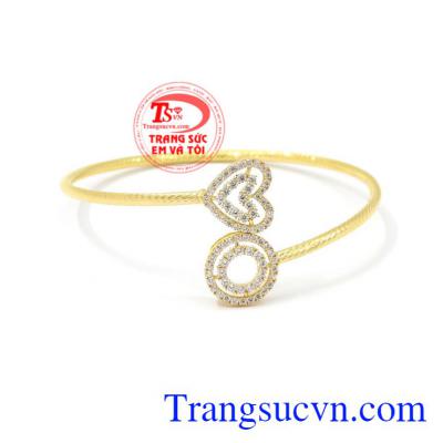 Vòng tay nữ yêu kiều là sản phẩn hiện được nhiều người ưa chuộng và lựa chọn.