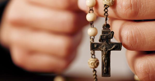 Lần Hạt Mân Côi