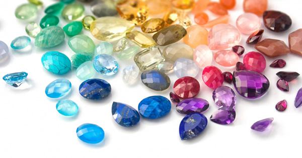 Nhìn khái quát về màu đá quý