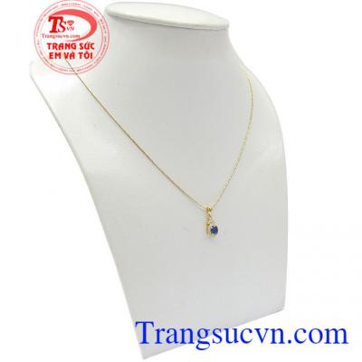 Đá sapphire thiên nhiên mang lại nhiều may mắn, tài lộc, sức khỏe cho người đeo