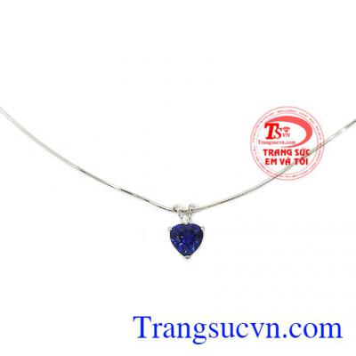 Bộ dây trái tim sang trọng được chế tác từ vàng trắng chất lượng uy tín, giao hàng nhanh trên toàn quốc