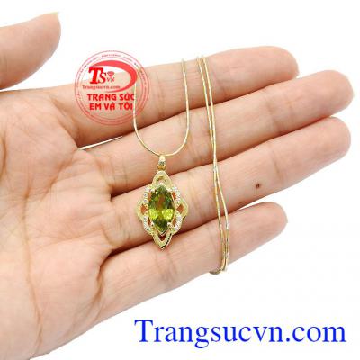 Mặt dây Peridot thích hợp với người mệnh Mộc và mệnh Hỏa,Bộ mặt dây Peridot nữ tính